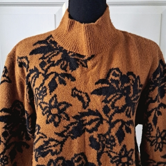 Cliche Cozy Mock Neck Cropped Boxy Floral Rustic Comfy Stylish Pullover Sweater - Picture 3 of 11